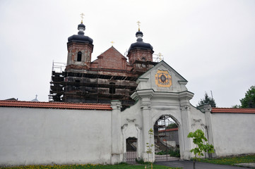 Construction of the church, scaffolding, reconstruction of the temple. General form.