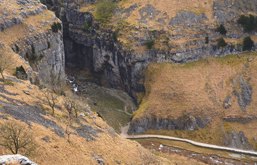 Gordale Scar, limeston cliffs near Malham Cove in the Yorkshire Dales, England.