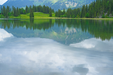 Fototapeta premium Lauenensee, bei Gstaad, Berneroberland, Schweiz