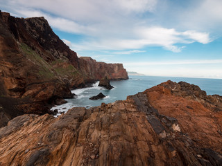 Fototapeta na wymiar cliffs of Madeira
