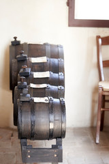 barrels for the aging of vinegar