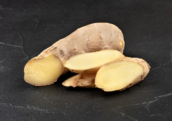 Ginger root with slices