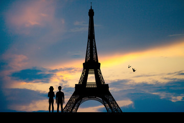 silhouette de la tour Eiffel