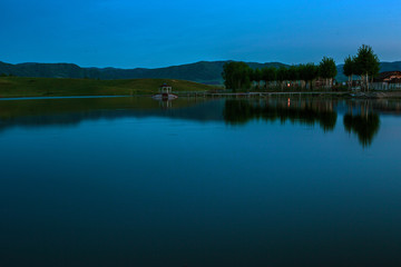 Fototapeta premium lake and sky