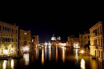 Fototapeta na wymiar Nightlight of Venice