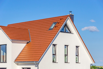 house with red tiled roof - obrazy, fototapety, plakaty