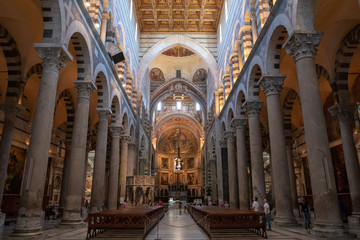 Obraz premium Panoramic view of interior of Pisa Cathedral