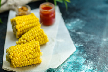corn boiled, portioned, serving size (vegetable snack). Top view. copy space