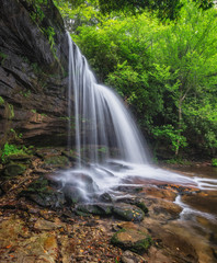 Fototapeta na wymiar North Carolina Waterfall - Schoolhouse Falls 
