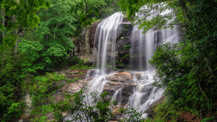 Obraz premium North Carolina Waterfall near Highlands - Glen Falls