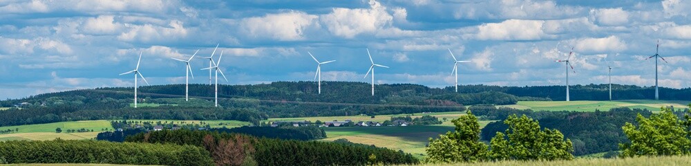Fototapeta na wymiar Windkraftwerk Panorama