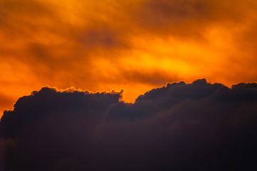 日の出を待つ雲の端PICT9899
