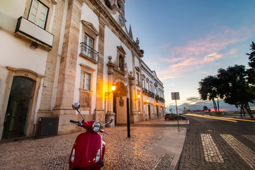 Obraz premium Main entrance to historical downtown