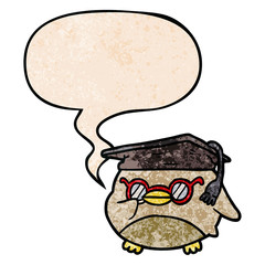 cartoon clever old owl and speech bubble in retro texture style