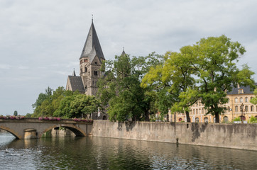 Metz 01