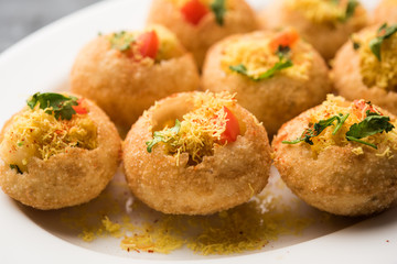 Sev puri - Indian snack and a type of chaat. Popular in Mumbai/pune from Maharashtra. it's a roadside food also served as a starter in restaurants