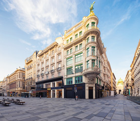 Fototapeta premium Graben Street in Vienna with beautiful mansions, Austria, morning view.