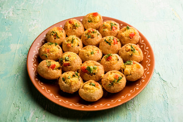 Sev puri - Indian snack and a type of chaat. Popular in Mumbai/pune from Maharashtra. it's a roadside food also served as a starter in restaurants