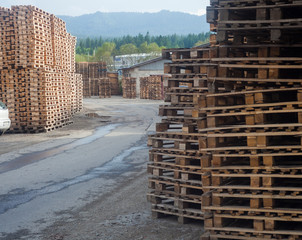 wooden pallets for goods transportation