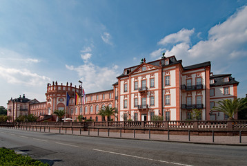 Fototapeta premium Biebrich Castle at Wiesbaden in Hesse, Germany 