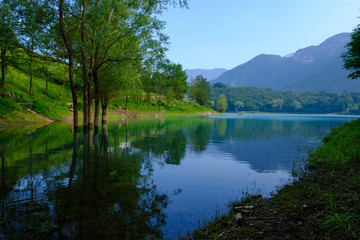 Fototapeta na wymiar Lago di Tenno