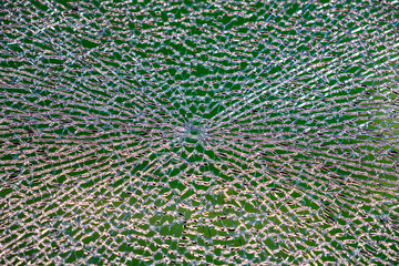 Obraz premium the broken glass of an office building.cracked glass surface