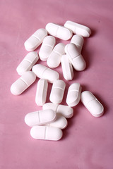 White pills on the table