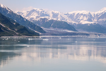Fototapeta na wymiar Mountains surround Glacier Bay in Alaska