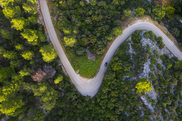 Kroatische Landschaft vertikal aufgenommen 
