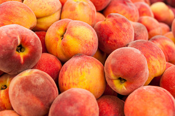 Fototapeta na wymiar Peach At Market 1