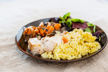 chicken peas, carrots, mushrooms and sauce