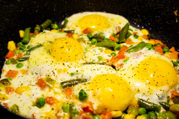 Vegetables fried in eggs with Basil and coriander, nutrition of a healthy person