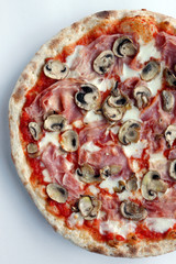 Delicious Gourmet Pizza recipe with Mushrooms, Ham (Prosciutto di parma) Buffalo Mozzarella 