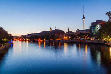 Fototapeta premium Skyline of Berlin with river Spree, Germany