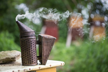 fumigation of bees - a device for making smoke used in beekeeping during honey extraction