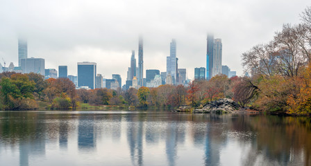 Fototapeta premium Autumn in Central Park