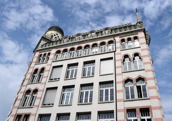 Orientalisierte Fassade des ehemaligen Fabrikgebäudes der Zigarettenfabrik Yenidze