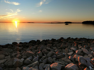 monticello reservoir in south carolina at sunset