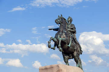 Fototapeta na wymiar Bronze sculpture of Peter the Great in St. Petersburg