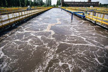 Tanks or reservoirs for aeration and purification or cleansing sewage liquid with sludge in modern...