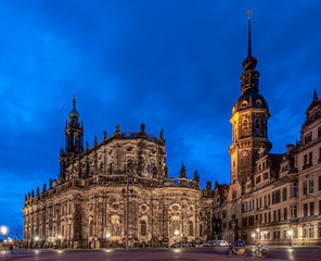 Fototapeta na wymiar Katholische Hofkirche Dresden