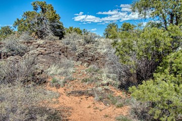 Fototapeta na wymiar El Malpais is a National Monument in Western New Mexico