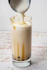 黒糖タピオカミルク　Tapioca drink in fashion in Asia