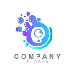 Obraz premium the letter B logo that is inside the circle of water and there is the eyeball, the logo is ready to use