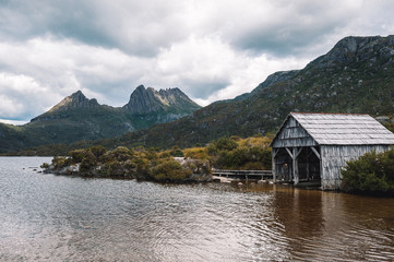 Fototapeta na wymiar Cradle Mountain lake hut hiking Tasmania Australia