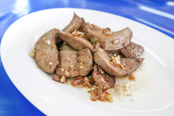 Fried pork liver with garlic pepper