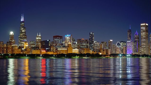 Awesome time lapse shot of Chicago skyline - travel photography