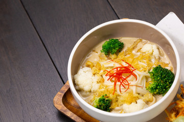 Close up homemade Green Curry Udon. (Selective Focus)