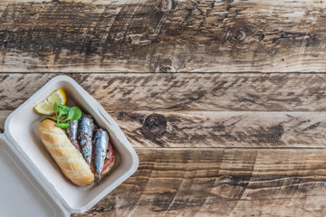 Sardines and topinc sandwich healthy