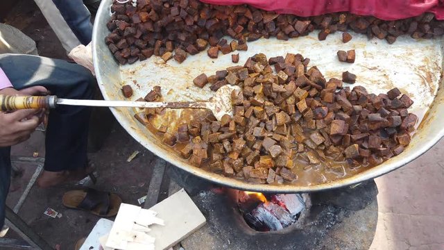 Street food Mutton Liver or Kaleji is an organ meat that is very high in nutritional value. It can be fried, boiled, baked or broiled into various savory dishes. 4k 60fps close-up stabilized handheld